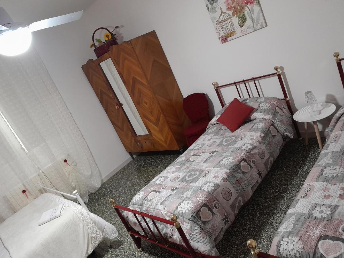 Casa Vacanza Nonna Dora Матера Экстерьер фото