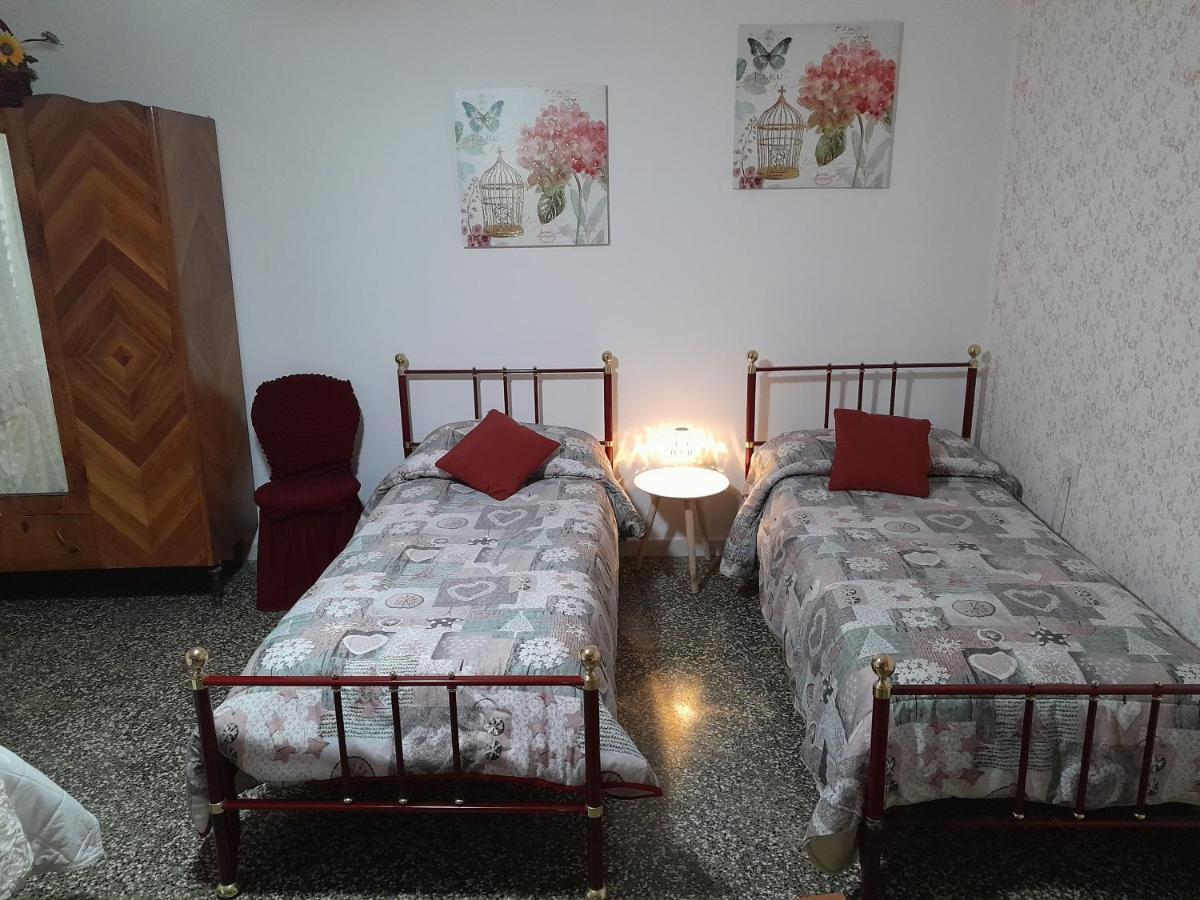 Casa Vacanza Nonna Dora Матера Экстерьер фото