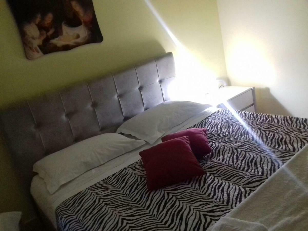 Casa Vacanza Nonna Dora Матера Экстерьер фото