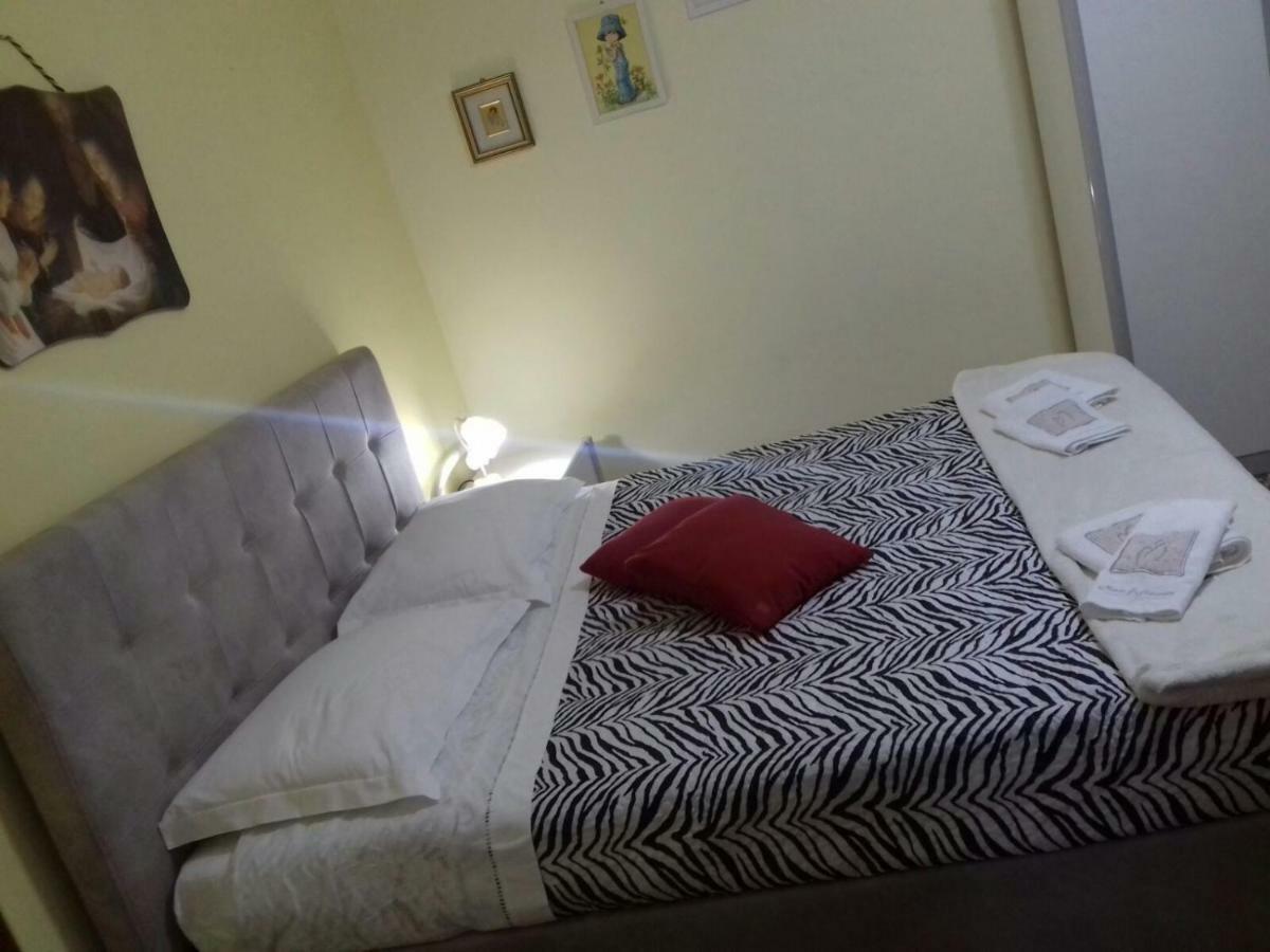 Casa Vacanza Nonna Dora Матера Экстерьер фото