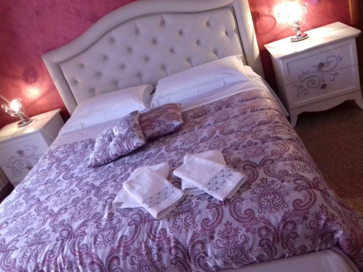 Casa Vacanza Nonna Dora Матера Экстерьер фото